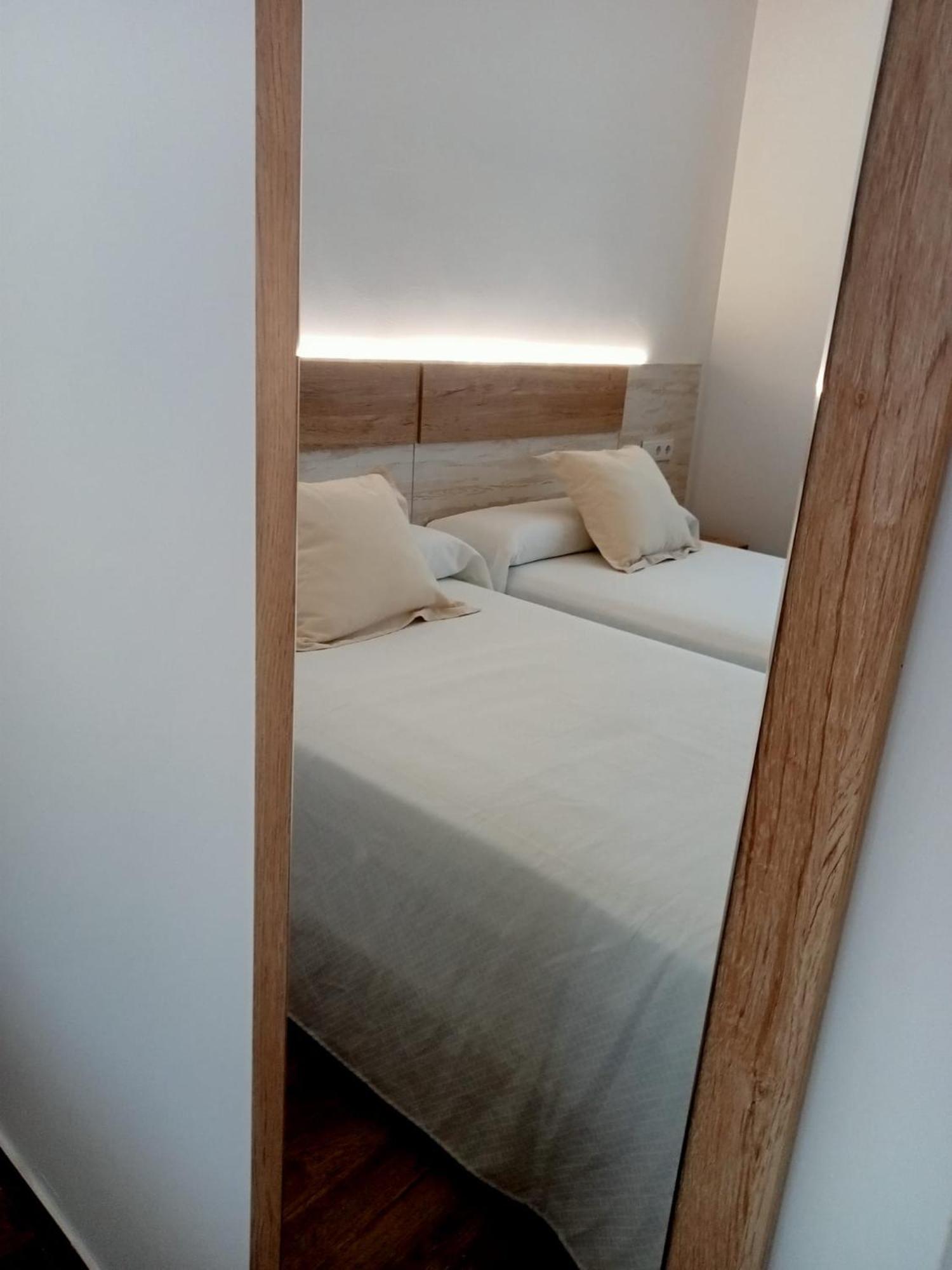 Apartamentos El Arenal Acebo Værelse billede