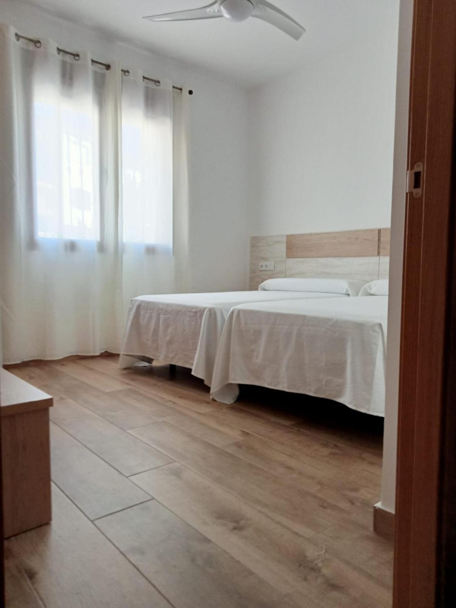 Apartamentos El Arenal Acebo Værelse billede